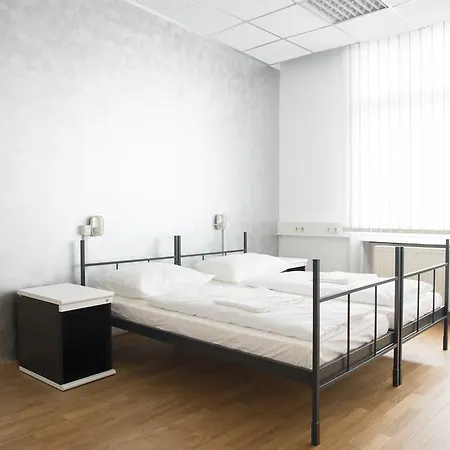 Tresor Hostel *